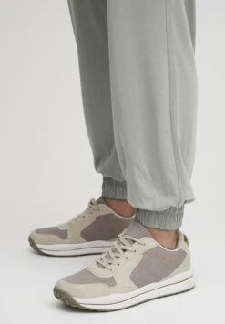 OXMO BRIANNA - Spodnie Treningowe - Seagrass 12 OXMO BRIANNA - Spodnie Treningowe - Seagrass -Oxmo 19cf8e74538e4a4d9a07e79f8cfde129