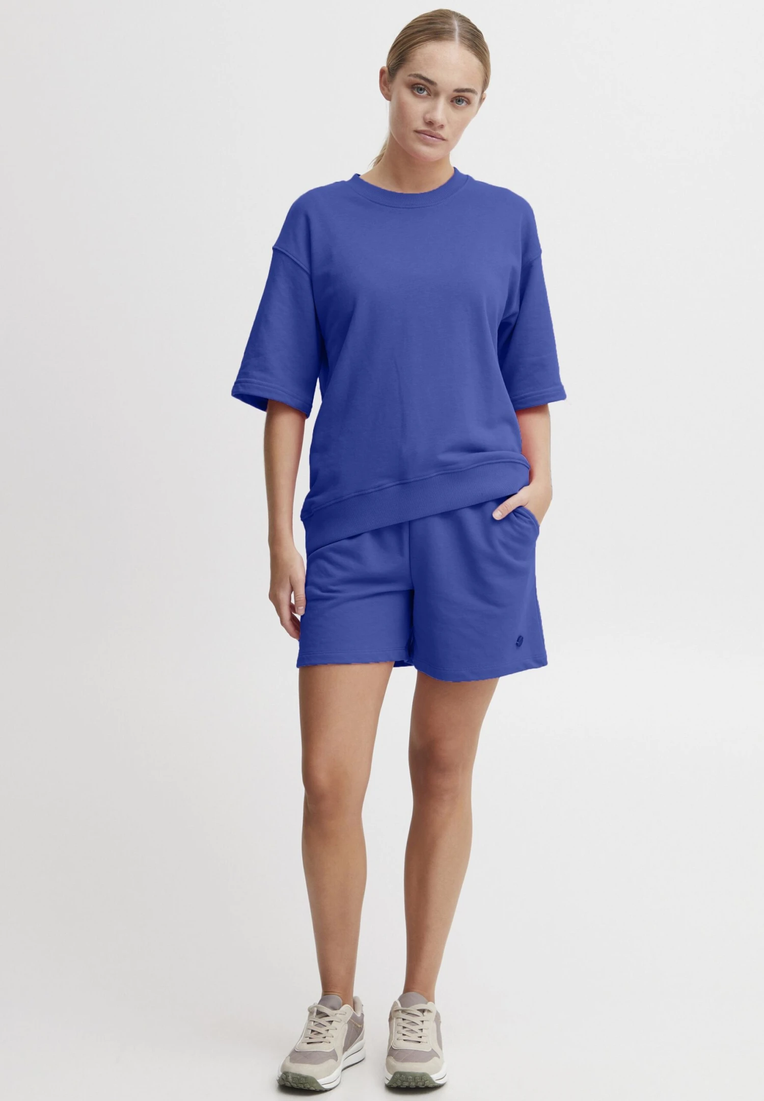 OXMO SAFRI - Szorty - Surf The Web 4 OXMO SAFRI - Szorty - Surf The Web - obrazek 2