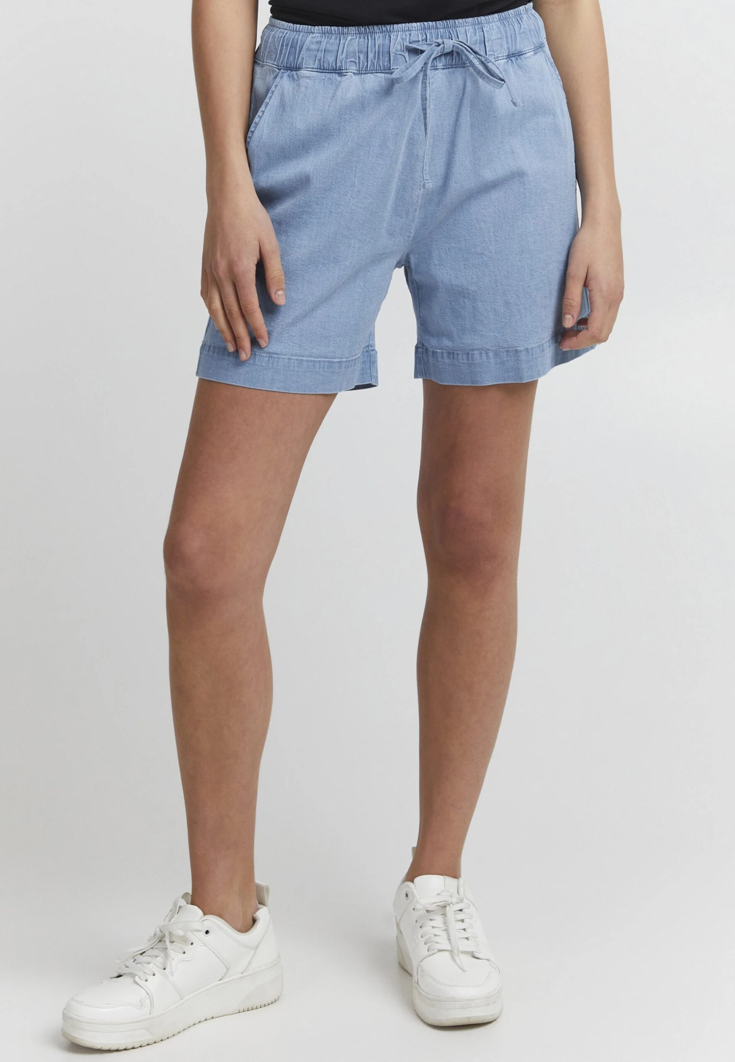 OXMO OXLILLITH - Szorty Jeansowe - Light Blue Denim 3 OXMO OXLILLITH - Szorty Jeansowe - Light Blue Denim
