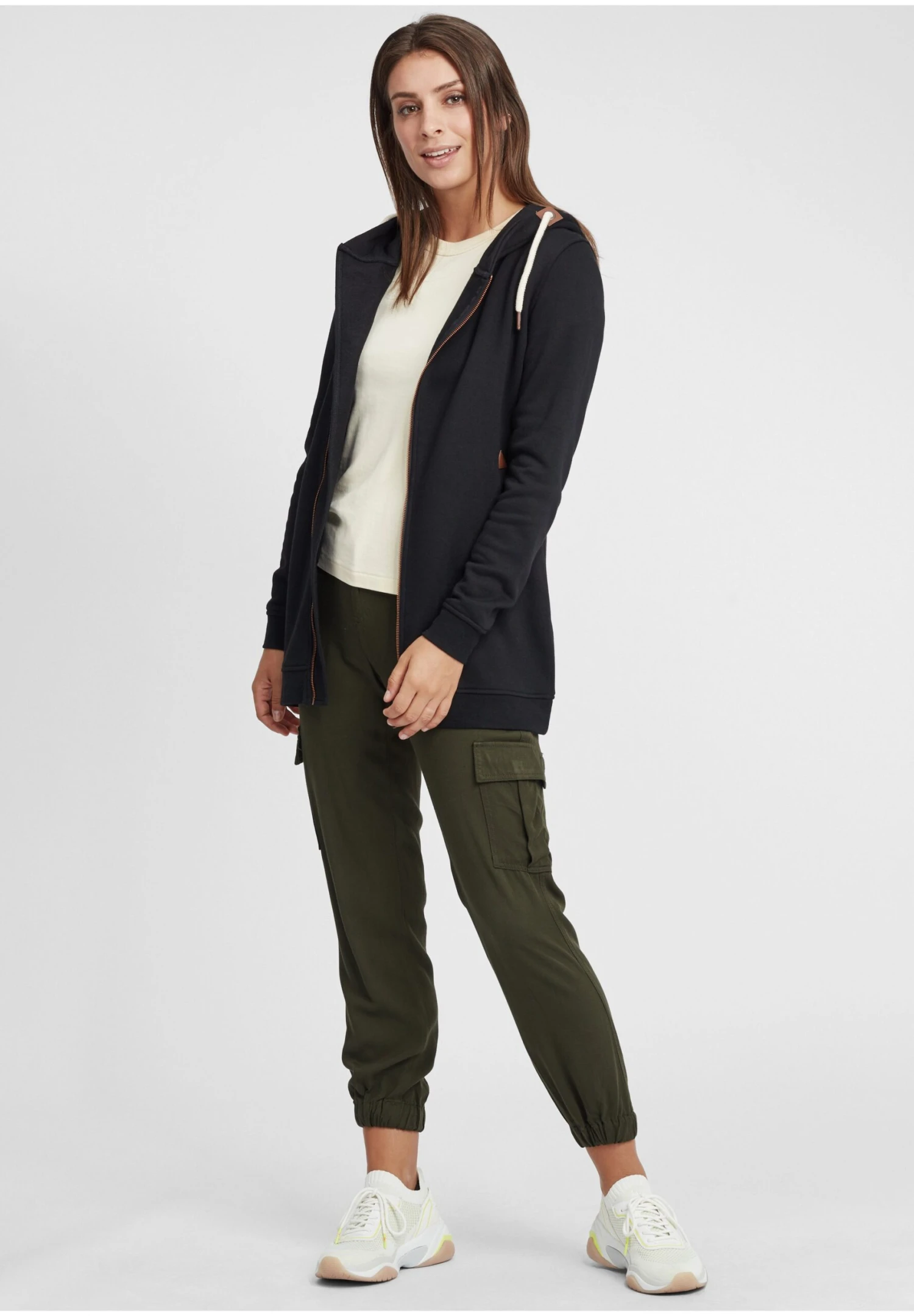 OXMO OXVICKY - Bluza Rozpinana - Black 4 OXMO OXVICKY - Bluza Rozpinana - Black - obrazek 2