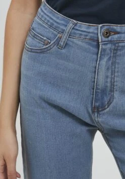 OXMO OXANNI - Jeansy Dzwony - Ligth Blue Denim -Oxmo 69f7807110414c198687c9284179d76e