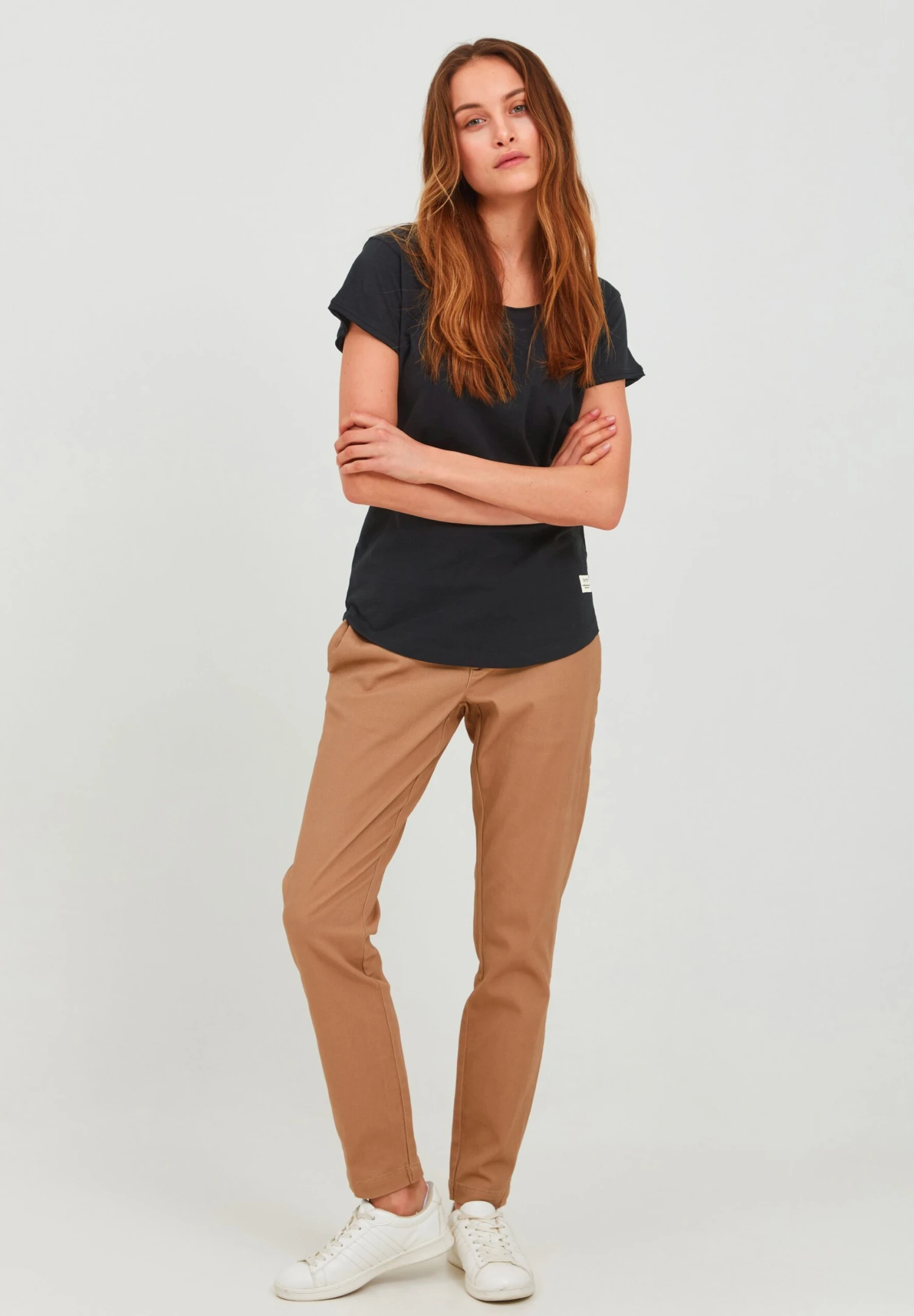 OXMO OXLYDI - T-shirt Basic - Black 4 OXMO OXLYDI - T-shirt Basic - Black - obrazek 2