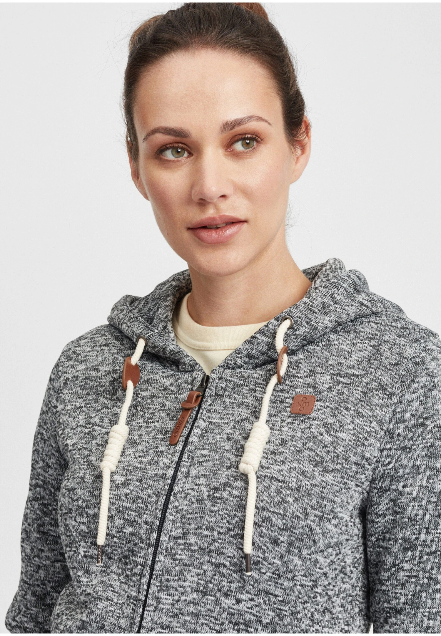 OXMO OXTHORA - Krótki Płaszcz - Dark Grey 6 OXMO OXTHORA - Krótki Płaszcz - Dark Grey - obrazek 4