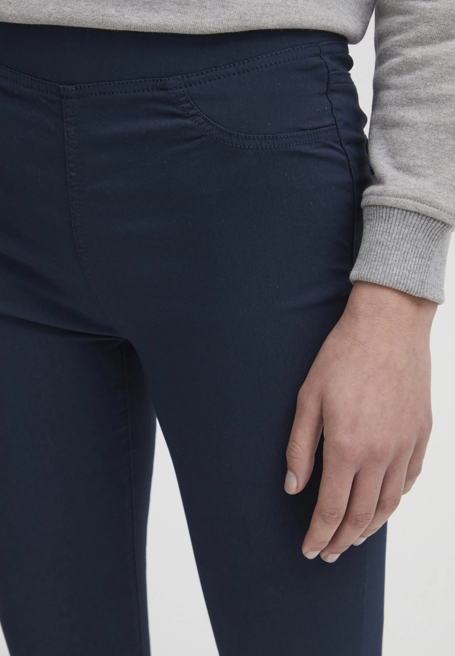 OXMO OXKEANA - Szorty Jeansowe - Copenhagen Night 6 OXMO OXKEANA - Szorty Jeansowe - Copenhagen Night - obrazek 4