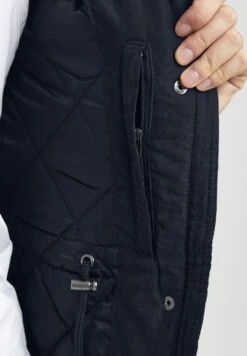 OXMO OXLOKA - Płaszcz Zimowy - Total Eclipse 10 OXMO OXLOKA - Płaszcz Zimowy - Total Eclipse -Oxmo 91655c2d084e4cd7bfd57f475bdb98a7