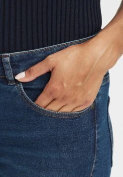 OXMO OXLENNA - Jeansy Relaxed Fit - Dark Ink -Oxmo b16aa2afc7634464bec39c68c50937e5