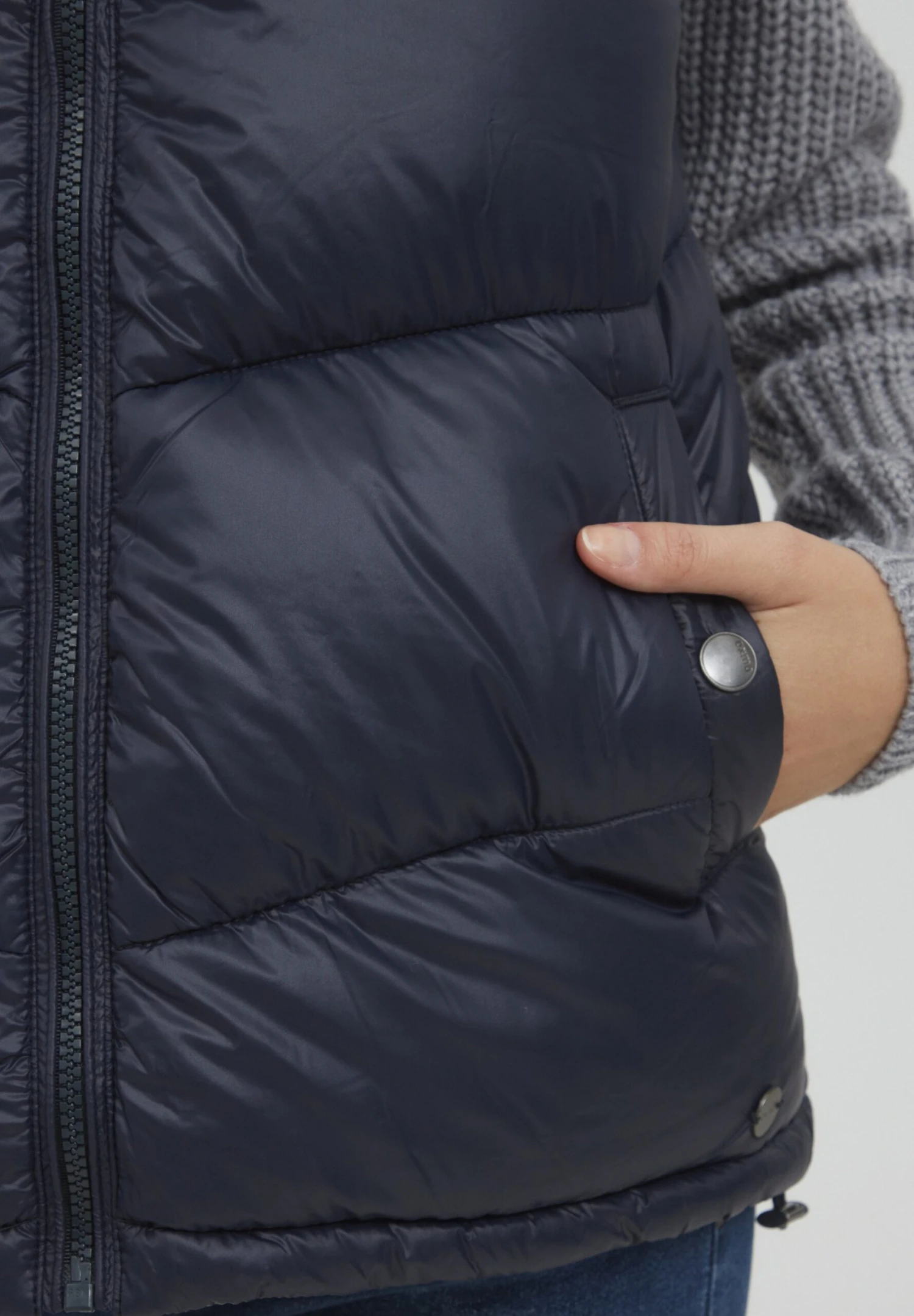 OXMO OXTABITA - Kamizelka - Total Eclipse 7 OXMO OXTABITA - Kamizelka - Total Eclipse - obrazek 5