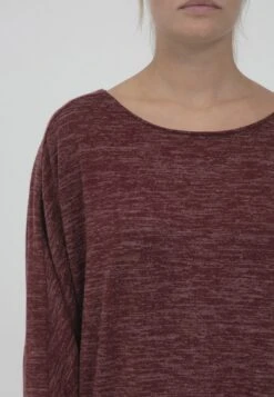 OXMO OXBINALA - Sukienka Dzianinowa - Chocolate Truffle Melange -Oxmo cf9ef1d369964f71bdf4391a97a6de7a