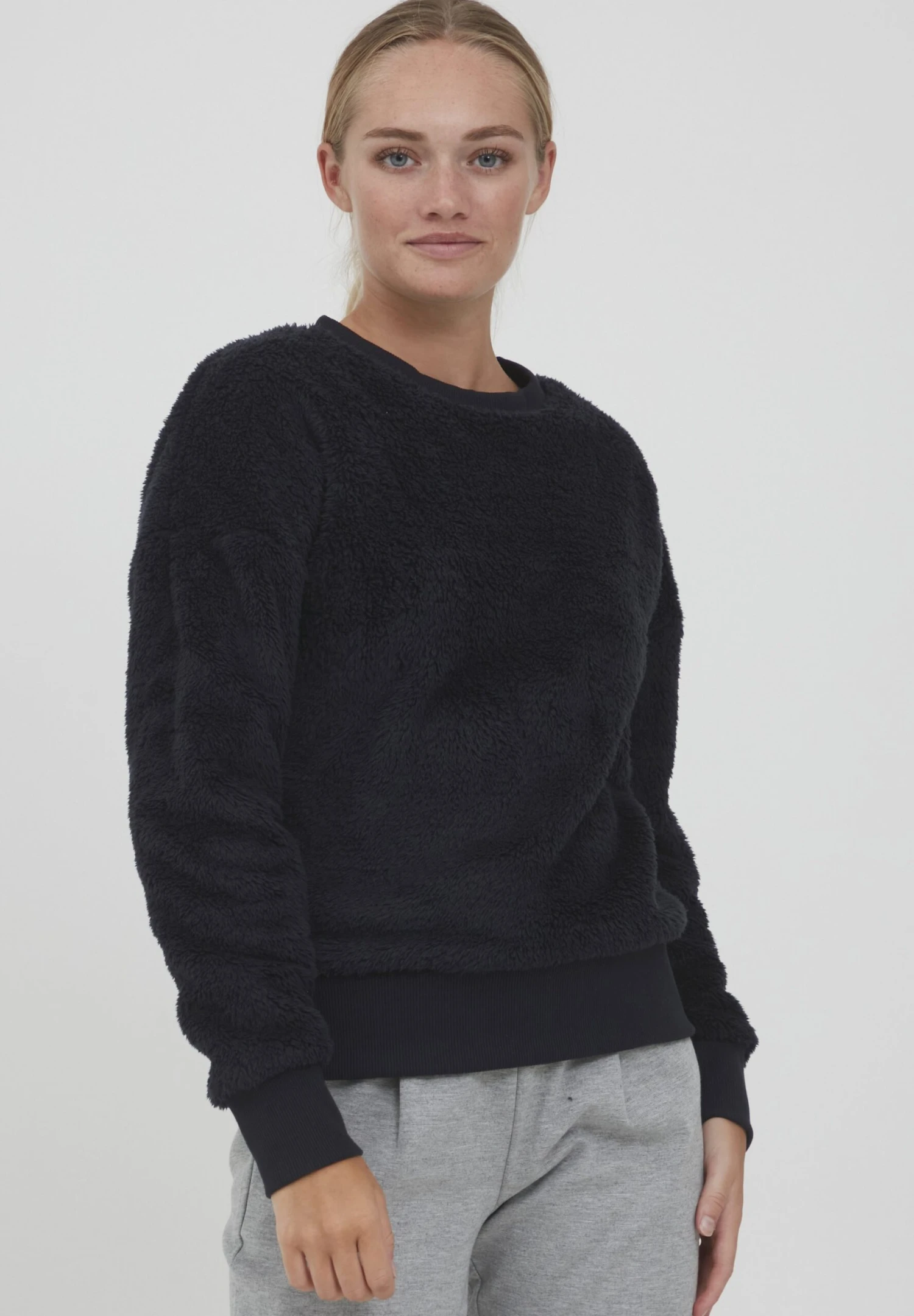 OXMO OXANNICA - Sweter - Total Eclipse 3 OXMO OXANNICA - Sweter - Total Eclipse