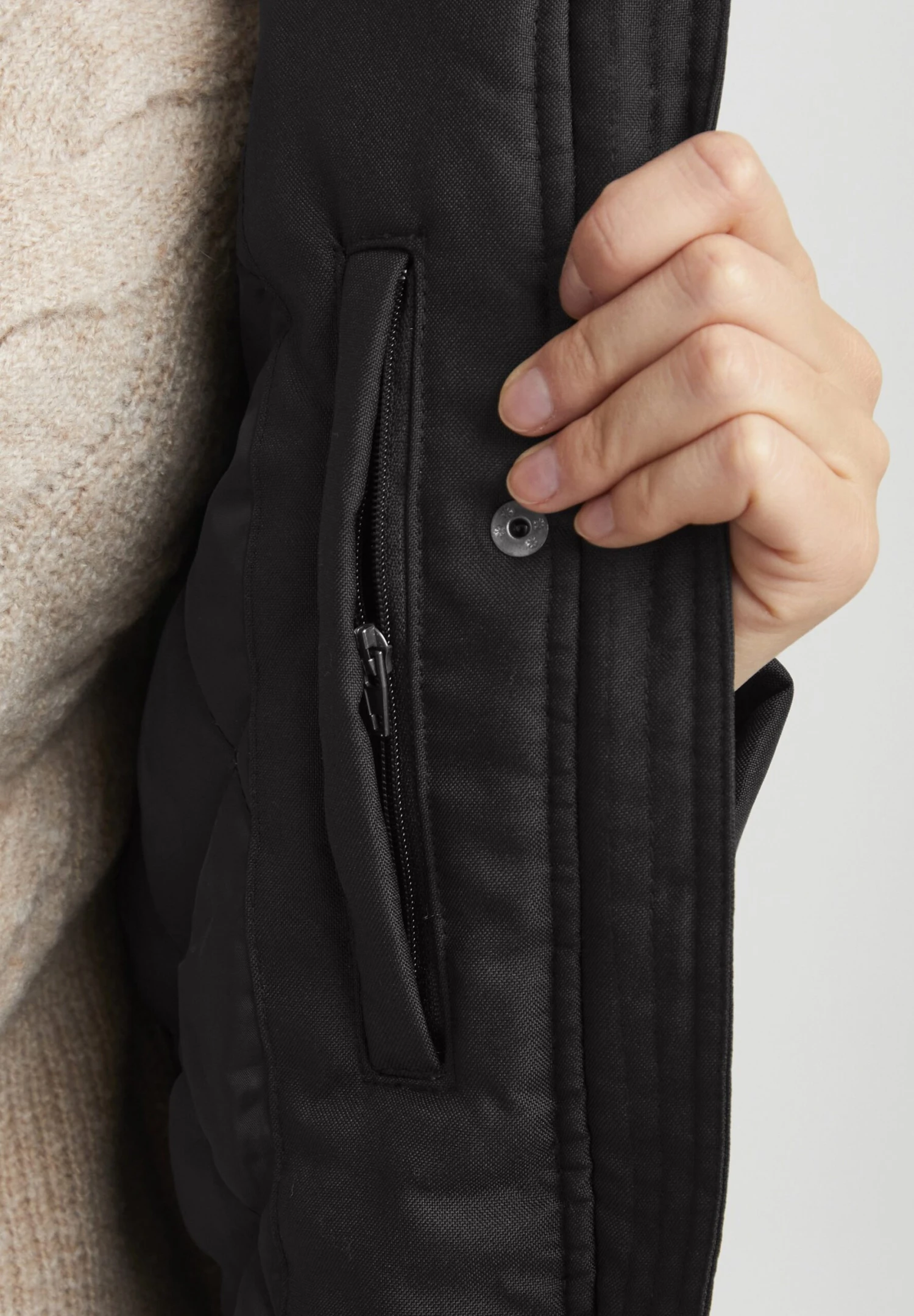 OXMO OXMARIBEL - Płaszcz Zimowy - Black 6 OXMO OXMARIBEL - Płaszcz Zimowy - Black - obrazek 4