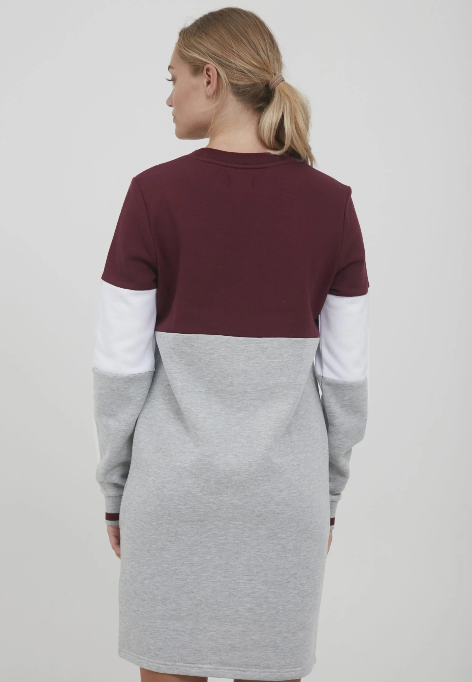 OXMO OXOMILA - Sukienka Letnia - Wine Red 5 OXMO OXOMILA - Sukienka Letnia - Wine Red - obrazek 3