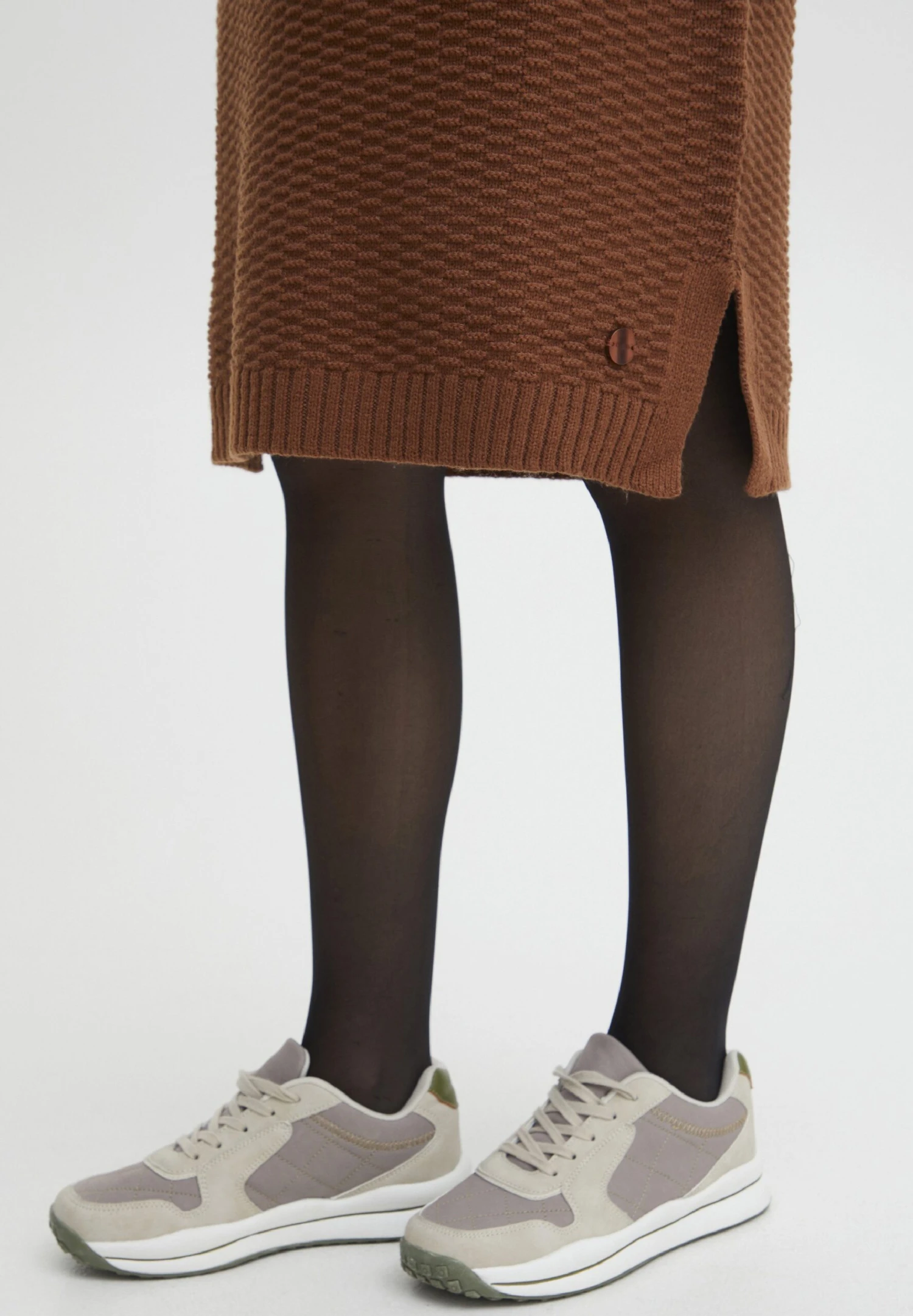 OXMO OXMILIKA - Sukienka Dzianinowa - Brunette 7 OXMO OXMILIKA - Sukienka Dzianinowa - Brunette - obrazek 5